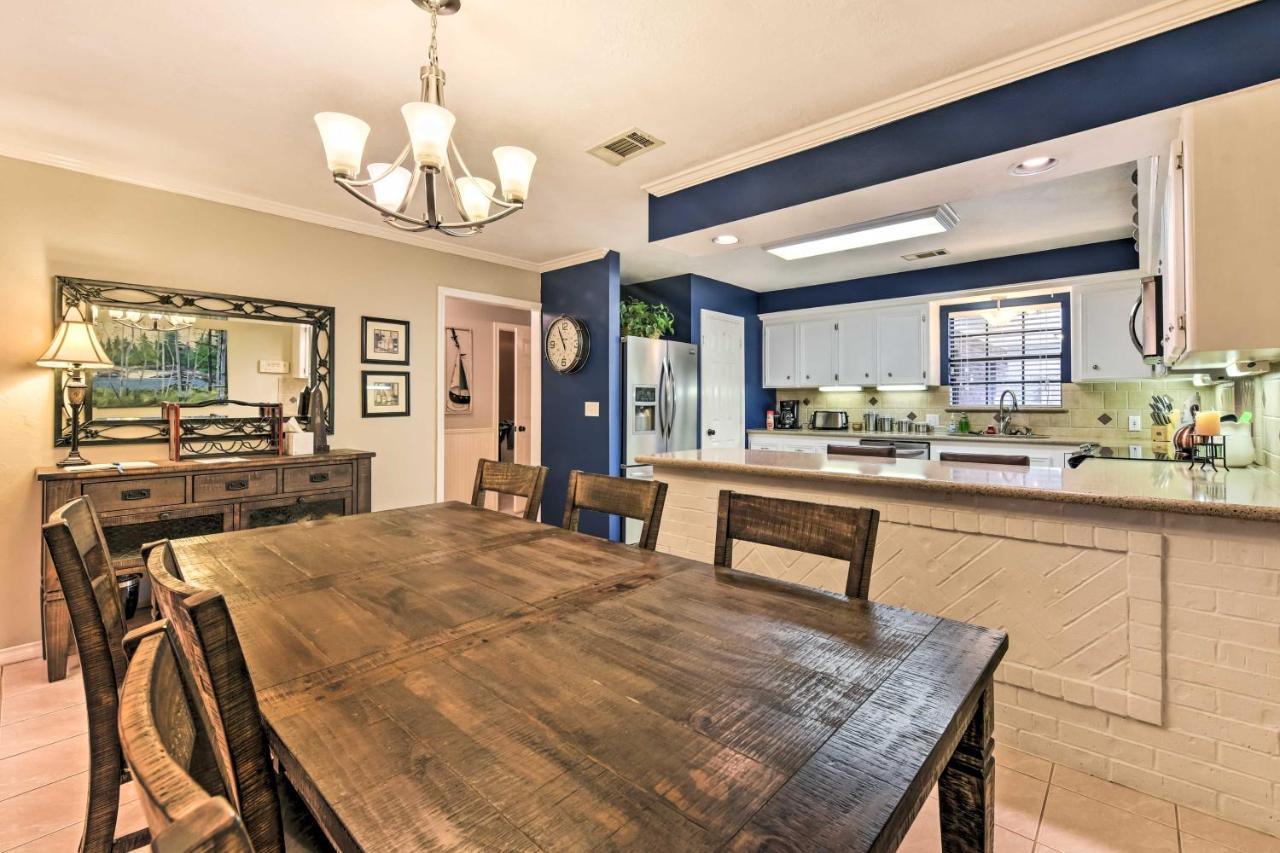 Willis Quiet Lake Conroe Townhome With 2 Boat Slips! מראה חיצוני תמונה