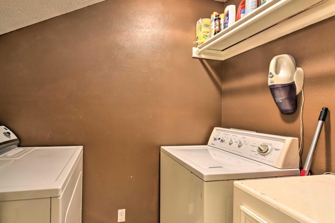 Willis Quiet Lake Conroe Townhome With 2 Boat Slips! מראה חיצוני תמונה